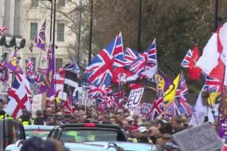 Berlín considera “esencial” prepararse para un “brexit” desordenado