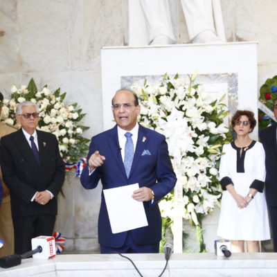 JCE realiza Ofrenda Floral ante el Altar de la Patria por 175 Aniversario Independencia Nacional