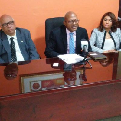 Presidente CMD denuncia crisis que impera en sector salud