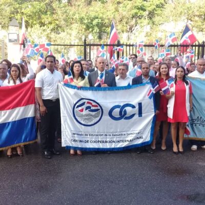 OCI del MINERD y Viceministerio de Gestión y Descentralización Educativa realizan “Izamiento Especial de Bandera”   Nota de Prensa     OCI del MINERD y Viceministerio de Gestión y Descentralización Educativa realizan “Izamiento Especial de Bandera”