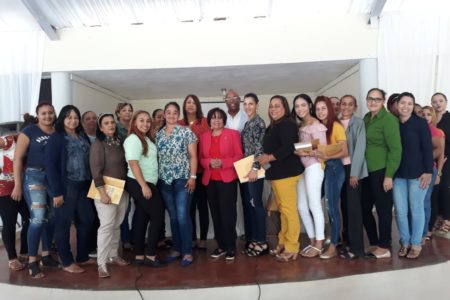 JCE continúa dictando talleres simultáneos a mujeres con vocación política del país