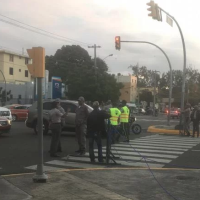 Agentes de seguridad permanecen en alrededores de Congreso