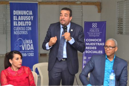 Fiscal Titular SDE acuerda con comunitarios San Isidro prevenir delitos y reducir criminalidad