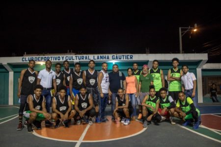 Aspirante a regidor por PLD Nathanael Montero realizó el saque de honor en el 4to Torneo de Baloncesto en el Club Lanha Gautier sector Cristo Rey