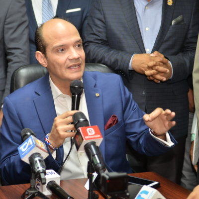 Ramfis Trujillo abandona PDI y anuncia candidatura presidencial independiente