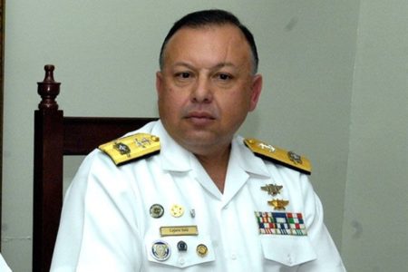 Exvicealmirante de la Marina de Guerra, Homero Lajara, está ingresado en centro de salud