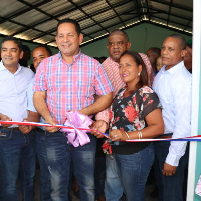 DGDF entrega remozado Centro Comunal Los Conucos, en Montecristi