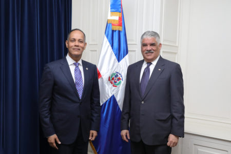 Presidente Red Gobierno Electrónico Latinoamérica sostiene encuentro con Canciller RD