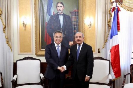 Viceprimer ministro chino Hu Chunhua visita a Danilo Medina en Palacio Nacional