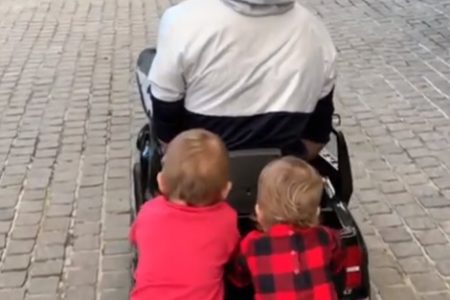 Adorable vídeo de Enrique Iglesias jugando con sus hijos ha derretido a sus fans