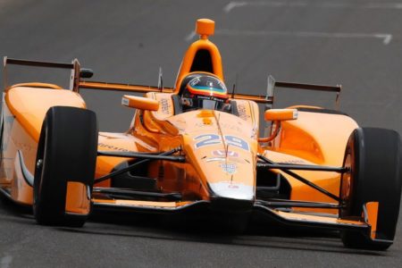 Fernando Alonso comienza discretamente pruebas oficiales en 500 Millas Indianápolis