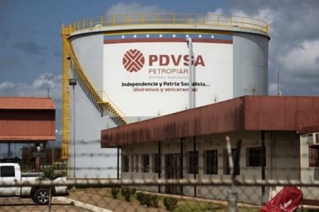 La producción petrolera de Venezuela se desploma hasta 732.000 barriles por día