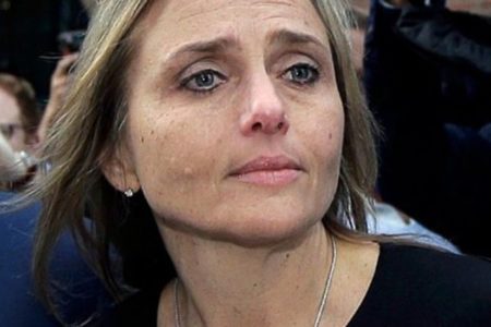Suspenden sin sueldo a jueza estatal acusada de proteger dominicano para evadir deportación