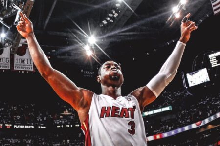 Dwyane Wade se despide y juega su último partido en Miami