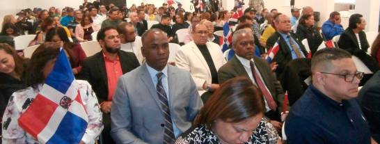 Cientos se congregan en Nueva Jersey en apoyo a reelección de Danilo