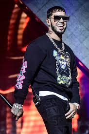 Anuel AA habla con Ivy Queen; insiste Karol G es la reina del reguetón actualmente