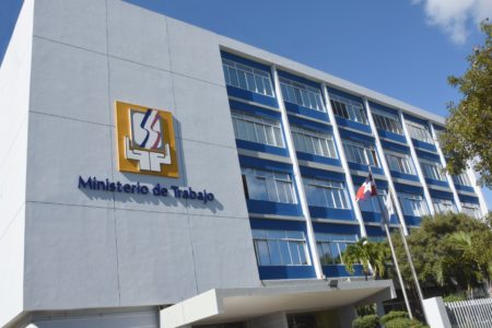 Ministerio de Trabajo convoca a jóvenes para formación gratuita en Escuela Taller de Santo Domingo