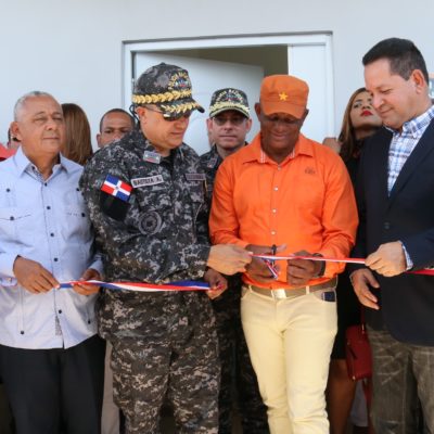 Desarrollo Fronterizo, PN y Ayuntamiento inauguran destacamento policial en Cana Chapetón, Guayubín