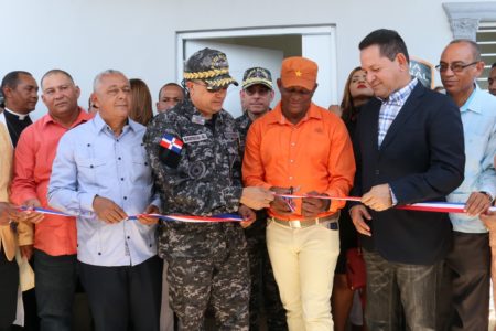 Desarrollo Fronterizo, PN y Ayuntamiento inauguran destacamento policial en Cana Chapetón, Guayubín