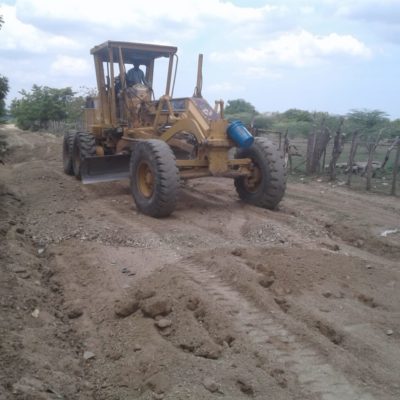 Desarrollo Fronterizo rehabilita caminos vecinales en Campeche, Dajabón y Carbonera, Montecristi