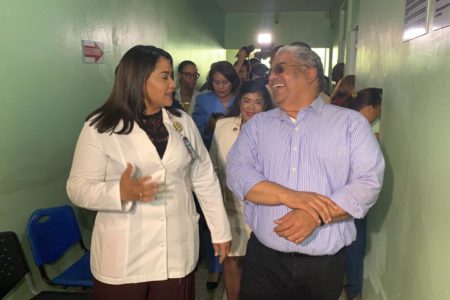 SNS asume deudas por más de 15 millones de pesos y nóminas internas de hospitales de Hato Mayor y Miches