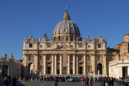 El Vaticano reconoce los milagros de 2 futuros santos y un beato