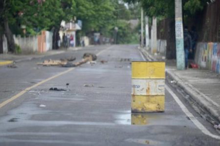 Paralizan Moca y Licey al Medio en reclamo de reivindicaciones