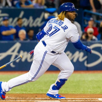 Tarjeta coleccionable de Vladimir Guerrero Jr. se vende en cantidad récord en 24 horas