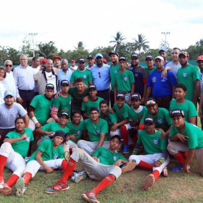 Santiago campeón del Torneo Nacional de Béisbol Escolar U14