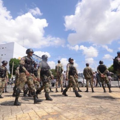 Más de tres mil militares y policías apostados en Congreso Nacional vigilan manifestaciones contra eventual reforma constitucional