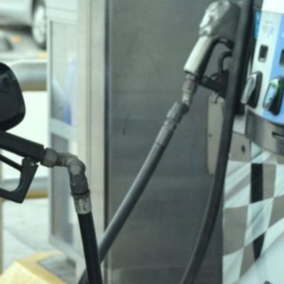 Bajan precios de los combustibles por séptima semana consecutiva