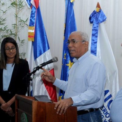 MICM capacita 50 empresarios y productores agropecuarios de La Vega