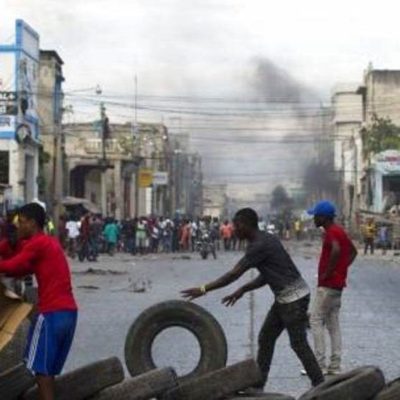 La capital de Haití se paraliza tras violentas manifestaciones del domingo