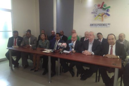 Coalición de partidos anuncia alianza en boleta electoral municipal y congresual