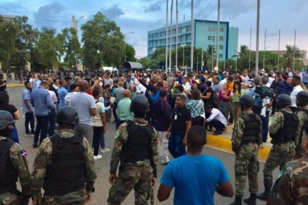 FOPPPREDOM condena violencia contra protesta en rechazo a modificación constitucional