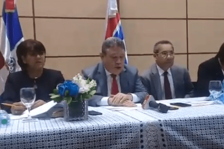 Bienes Nacionales realiza subasta de vehículo, mobiliarios y chatarras