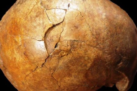 Científicos confirman la muerte violenta de un hombre de hace 33.000 años