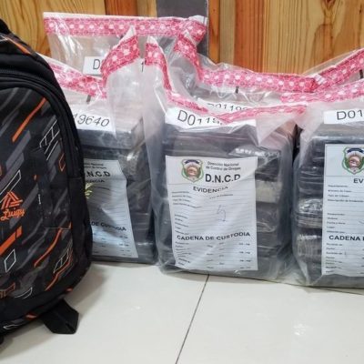 Autoridades ocupan 32 kilos cocaína en buque procedente de Colombia