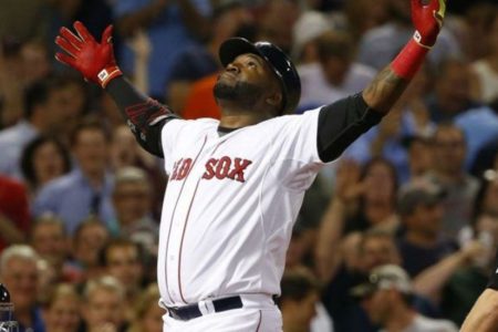 Someten a tercera cirugía al “Big Papi” por complicaciones de salud en Boston