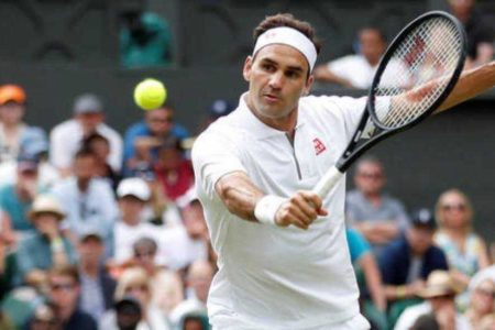 Federer derrota al británico Jay Clarke en Wimbleon