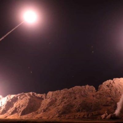 Irán bombardea posiciones de grupos kurdos en la frontera con Irak