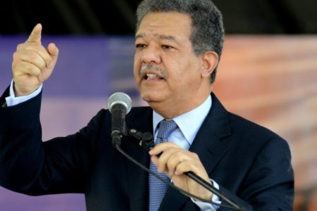 Leonel Fernández considera necesario fomentar en este momento anhelada revolución democrática