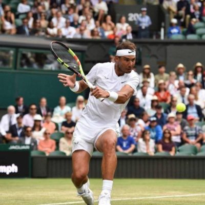 Rafael Nadal vence a Sousa y ya supera a Borg