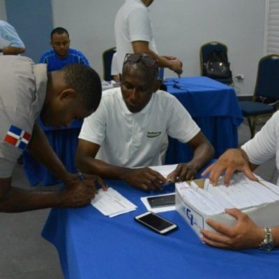 PN informa más de 1,500 agentes reciben tarjeta Solidaridad