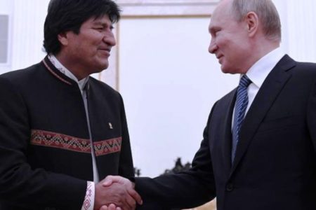 Putin y Morales rechazan injerencia en asuntos de Venezuela