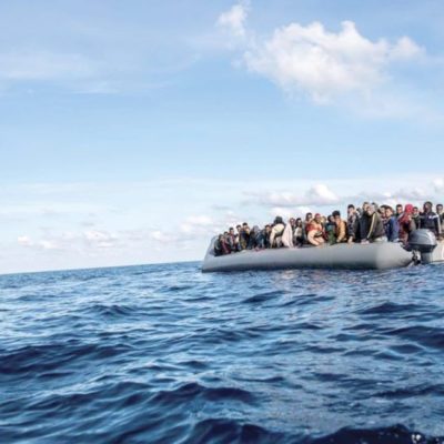 Desaparecidos 81 migrantes al naufragar un bote frente a la costa de Túnez