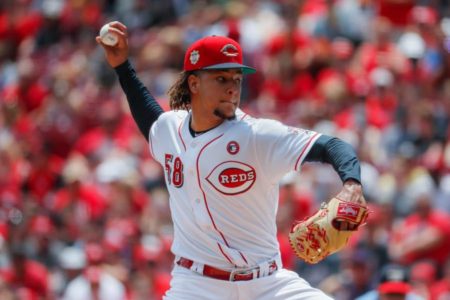 Luis Castillo, en otra gran salida, coqueteó con el no-hitter hasta el octavo, con nueve ponches