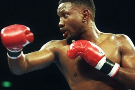 Muere en accidente de tránsito el excampeón mundial Pernell Whitaker