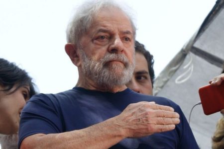 La Justicia autoriza traslado del expresidente Lula a una cárcel de Sao Paulo