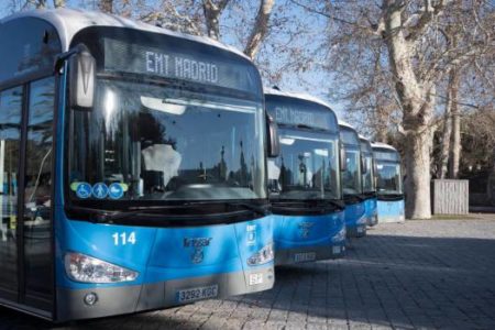 Racista insulta y golpea a mujer dominicana en Madrid